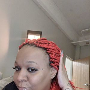 Meet your Posher, Tina